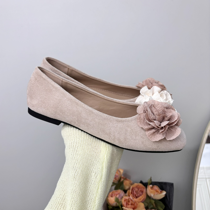 French Floral Soft Sole Flat Shoes Women's Korean Style Comfortable Slip-On Low Top Shoes - Image 4