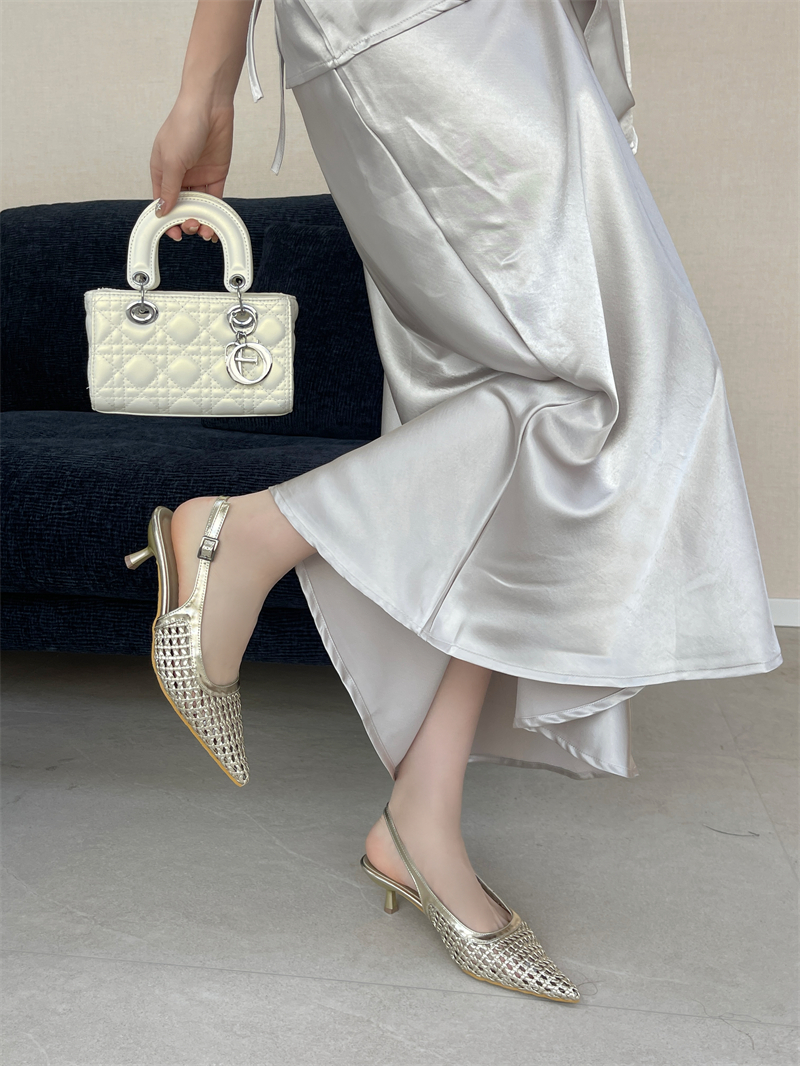 2026 New Arrival Closed Toe Hollow Woven Buckle Strap Sandals - Image 2
