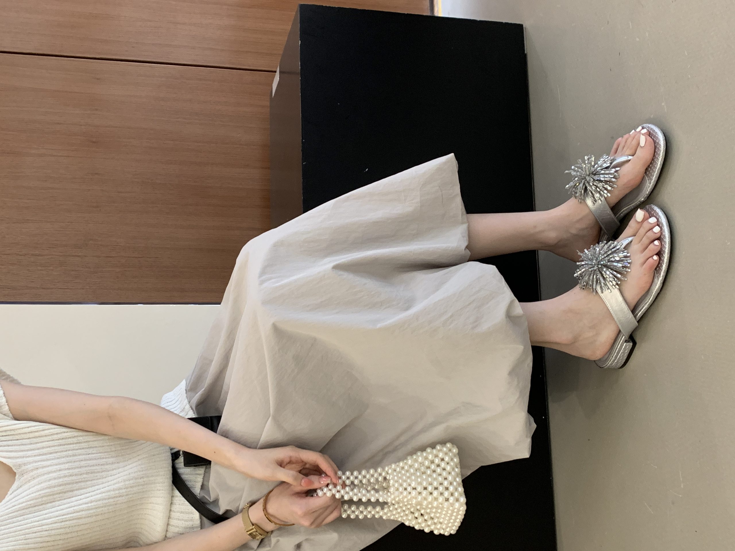 Fairy Style Rhinestone Flip Flops Women Summer Outdoor 2026 New Flat Beautiful Sandals